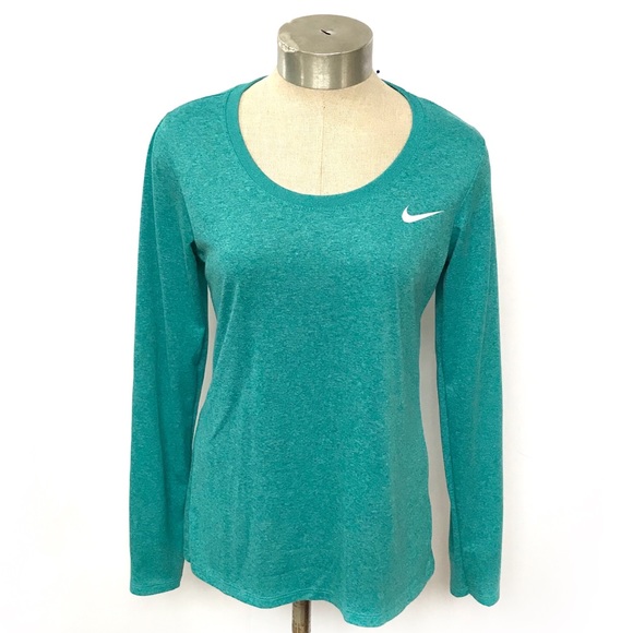 Nike Tops - BOGO🔴 NIKE Scoop Neck Dryfit Long Sleeve Pullover